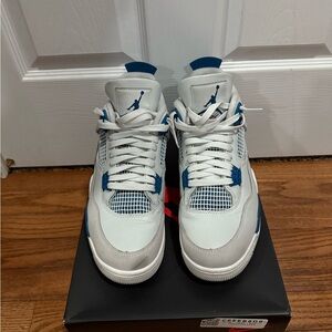 Jordan 4 Military Blue